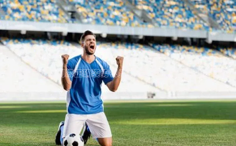 星欧注册平台华策影视《足球运动员倒蹲正确姿势视频教学，全面解析技巧要领》